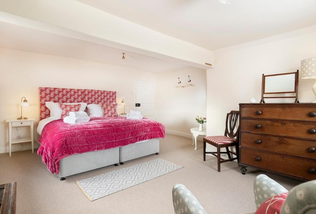 Beautiful Cotswold Farmhouse With Hot Tub 맨체스터 외부 사진